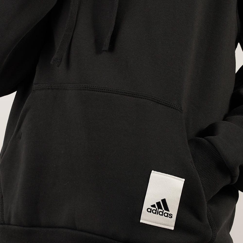 
                  
                    ADIDAS M CAPS
                  
                