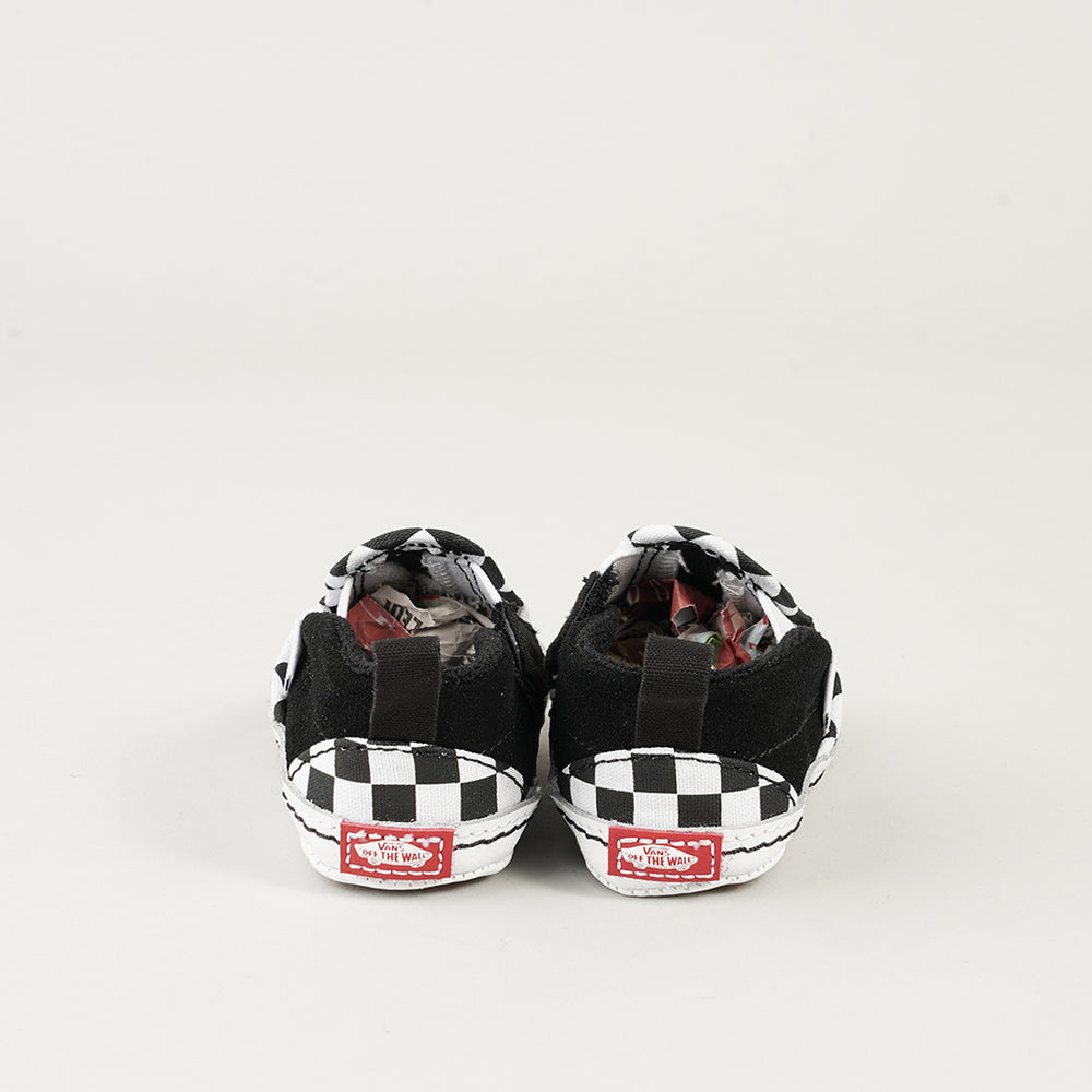 
                  
                    VANS SLIP-ON V
                  
                