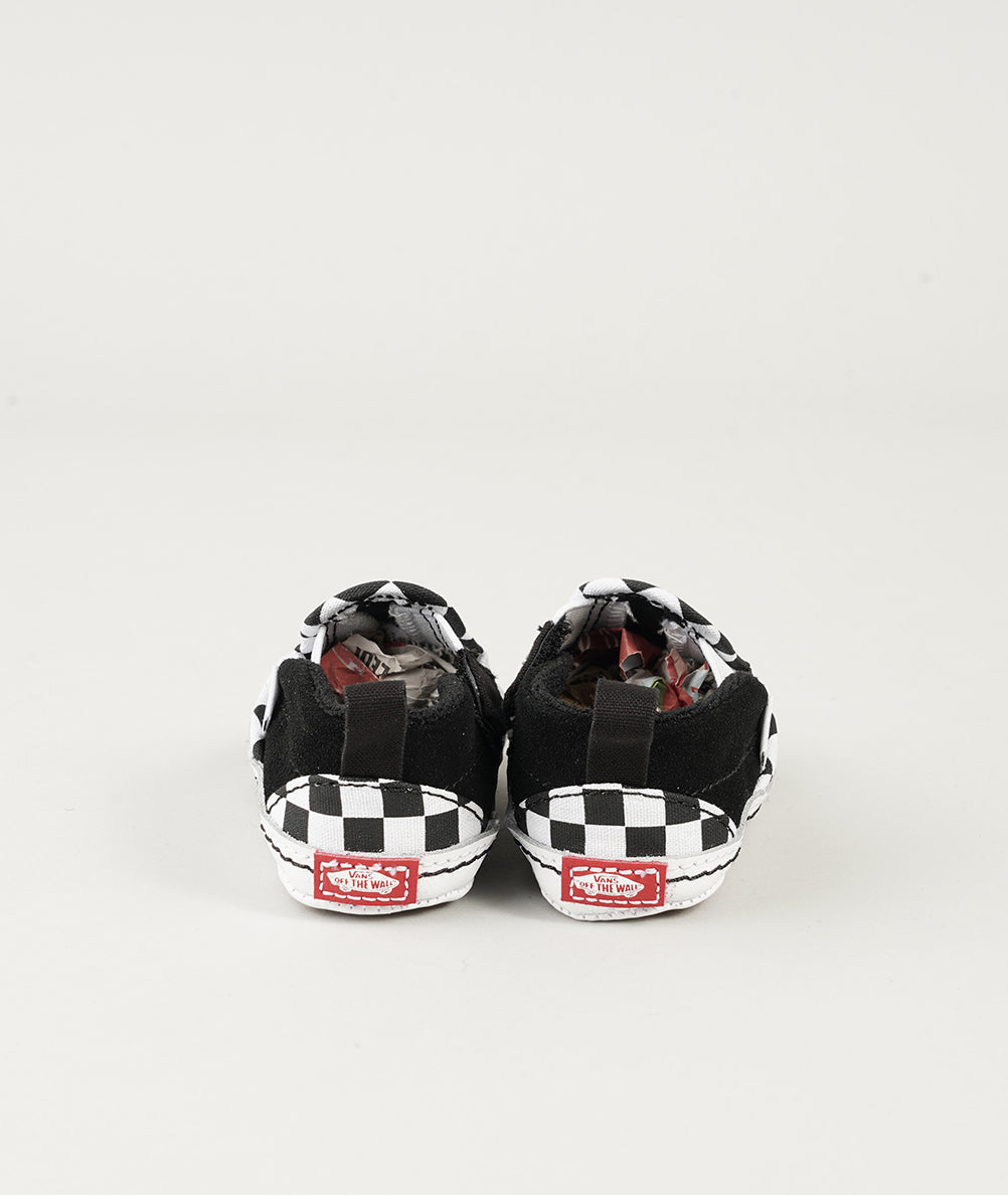 
                  
                    VANS SLIP-ON V
                  
                