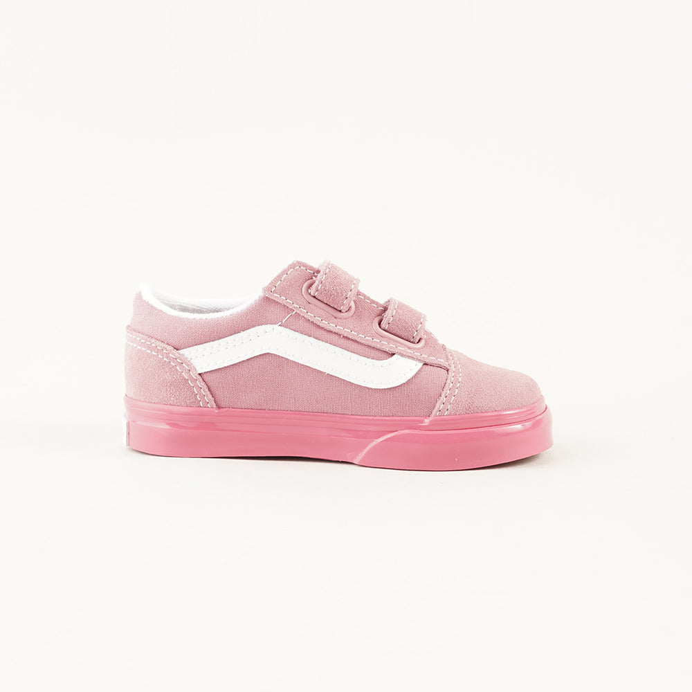 
                  
                    VANS OLD SKOOL V
                  
                