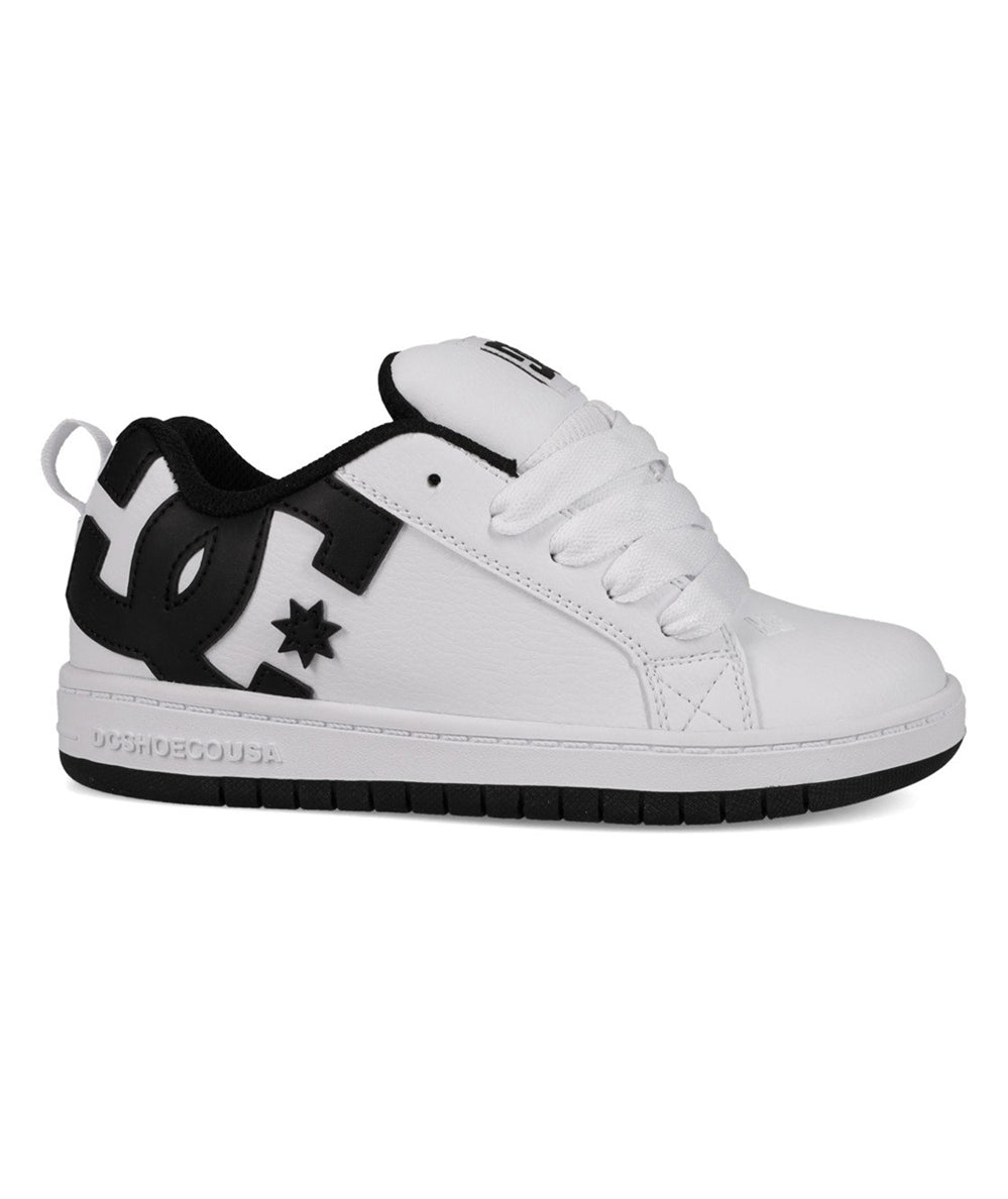 
                  
                    DCSHOECOUSA COURT GRAFFIK
                  
                