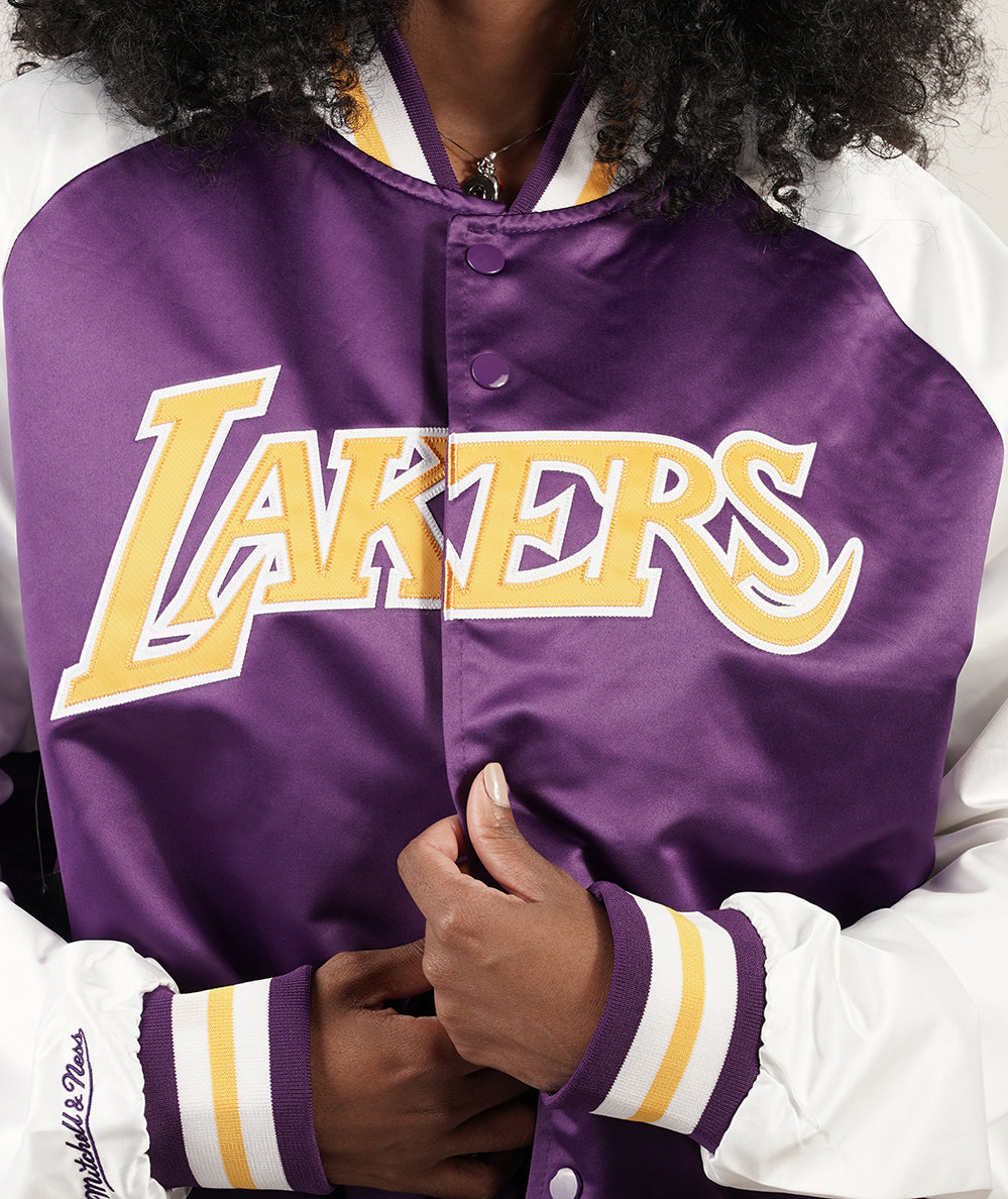 
                  
                    MITCHELL & NESS PRIMETIME
                  
                