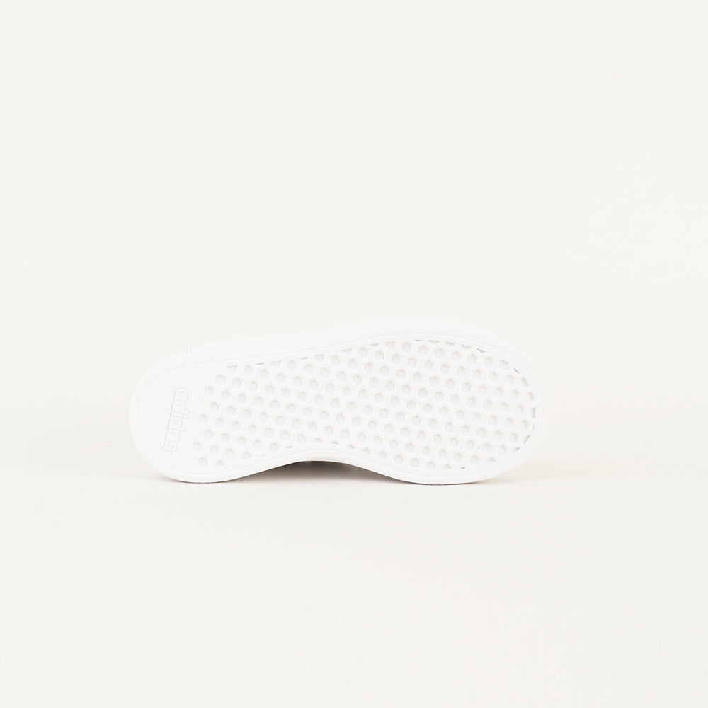 
                  
                    ADIDAS ADVANTAGE BASE
                  
                