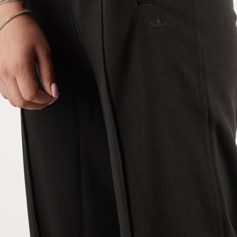 
                  
                    ADIDAS P ESS PANTS
                  
                