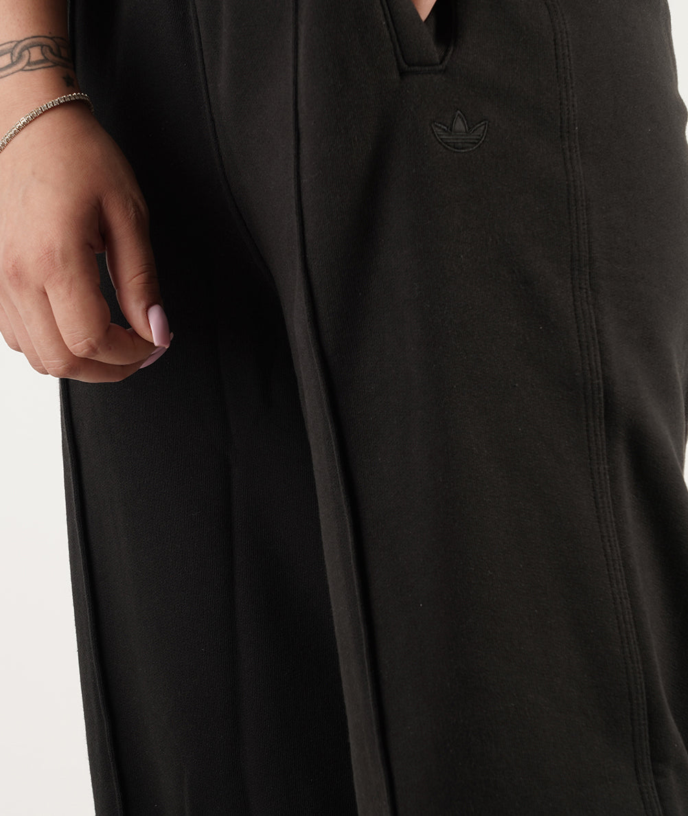 
                  
                    ADIDAS P ESS PANTS
                  
                