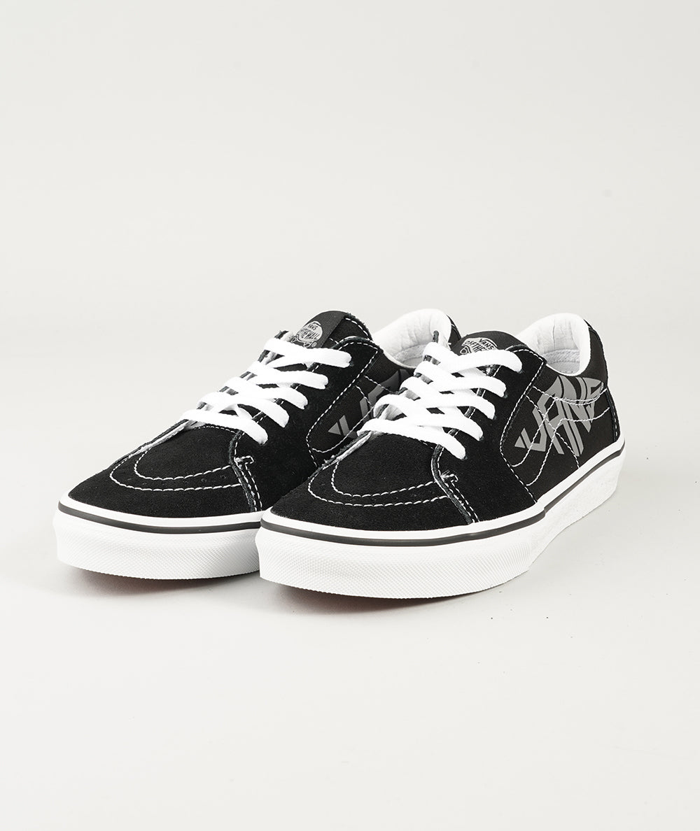 
                  
                    VANS SK8-LOW
                  
                