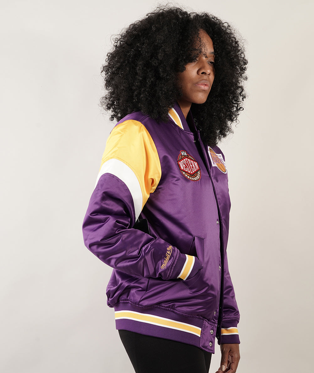 
                  
                    MITCHELL & NESS COLLAGE
                  
                