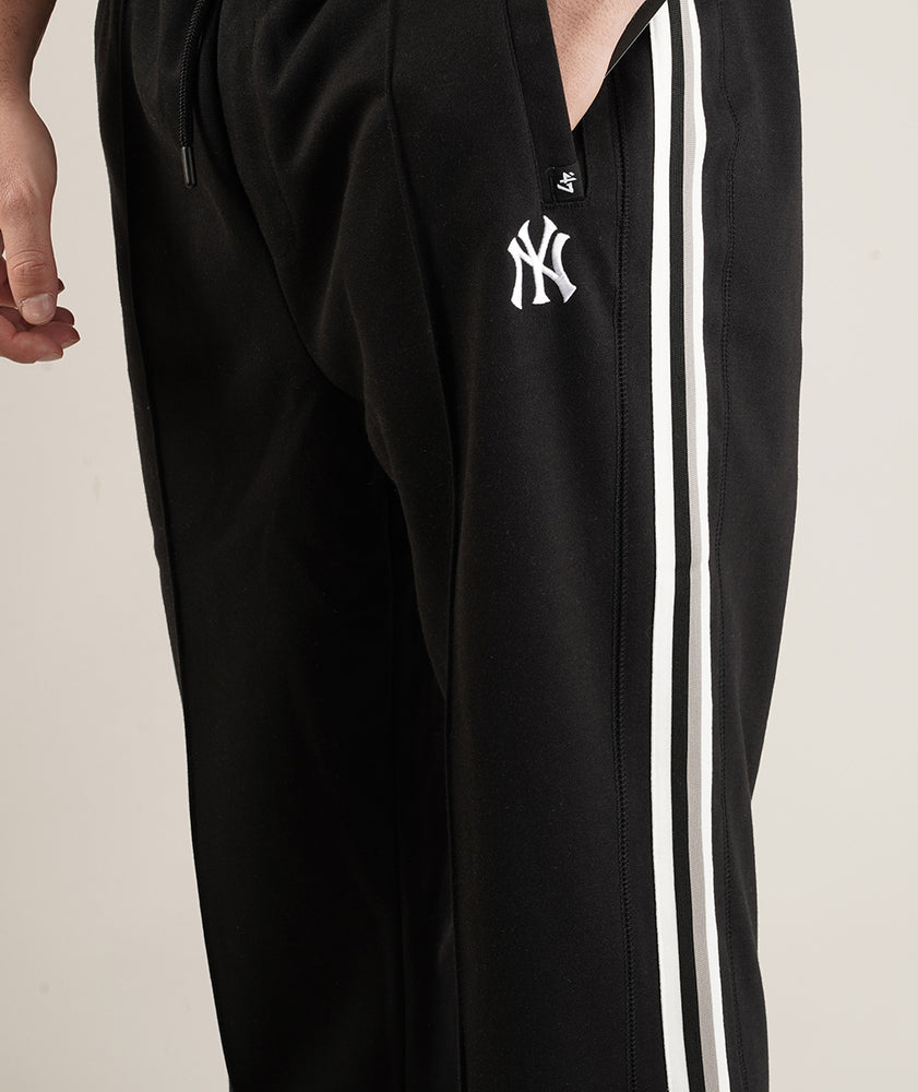
                  
                    47 BRAND Track pant Jetwa
                  
                