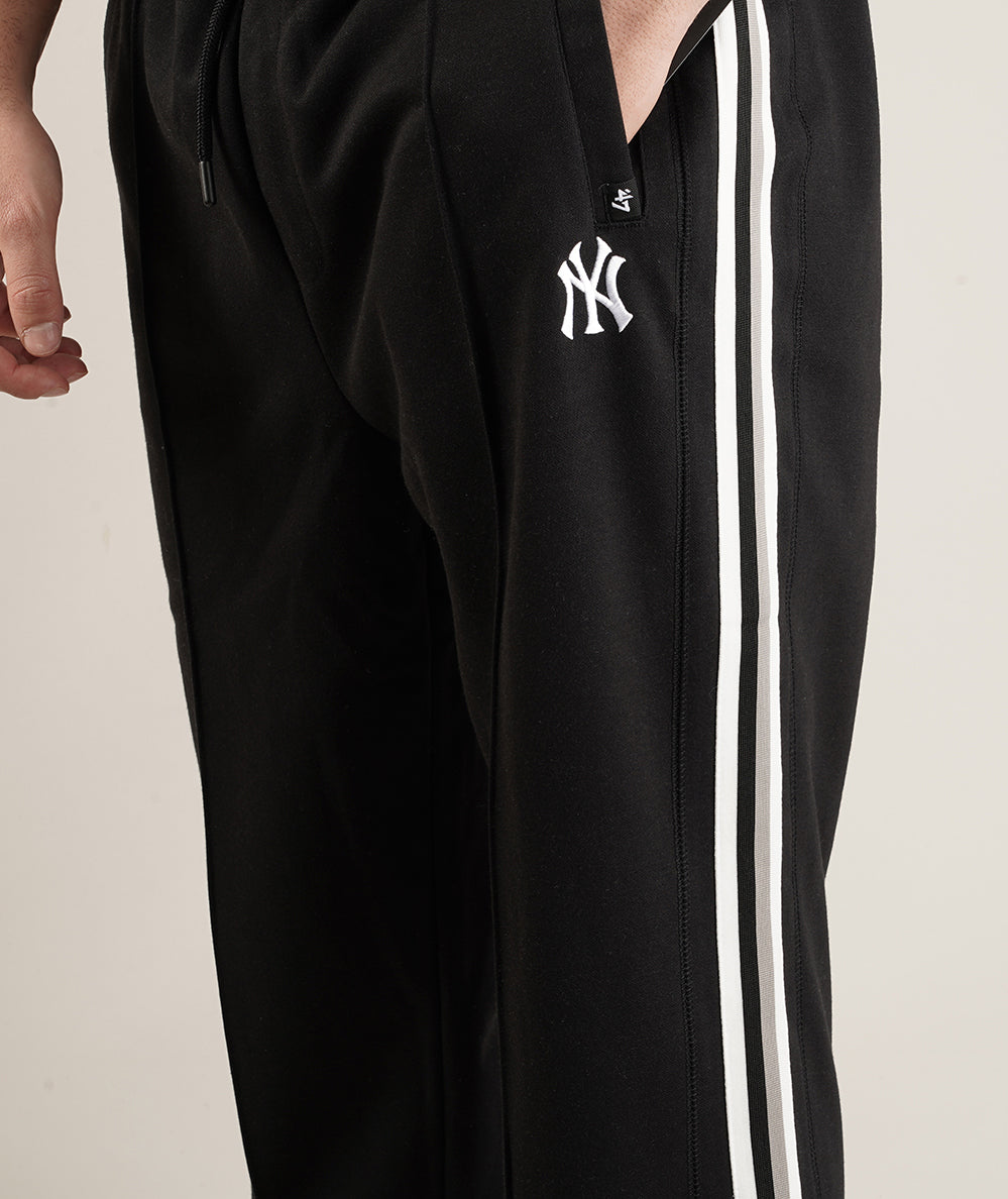 
                  
                    47 BRAND Track pant Jetwa
                  
                