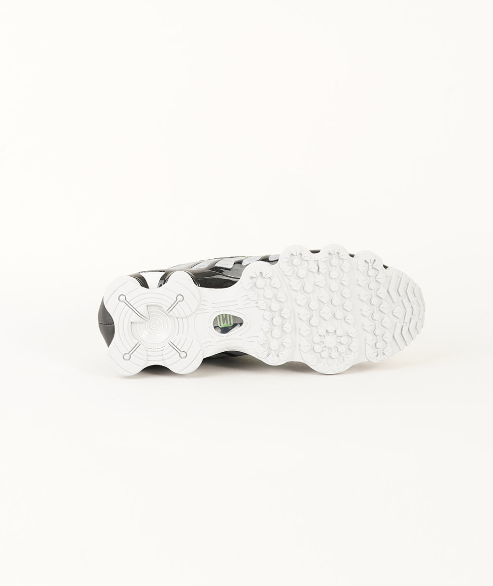 
                  
                    NIKE SHOX TL
                  
                