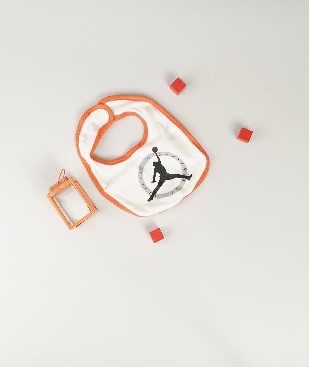 
                  
                    JORDAN HOODIE SET
                  
                