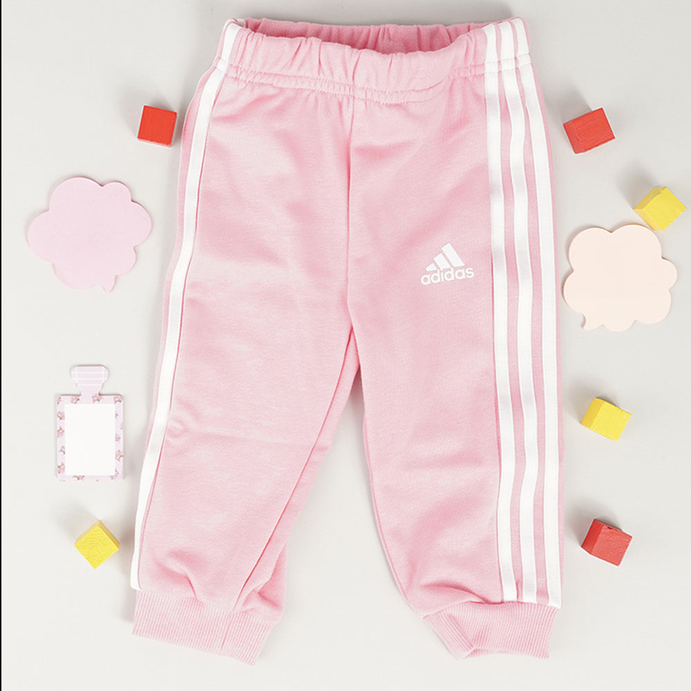 
                  
                    ADIDAS ESSENTIALS
                  
                
