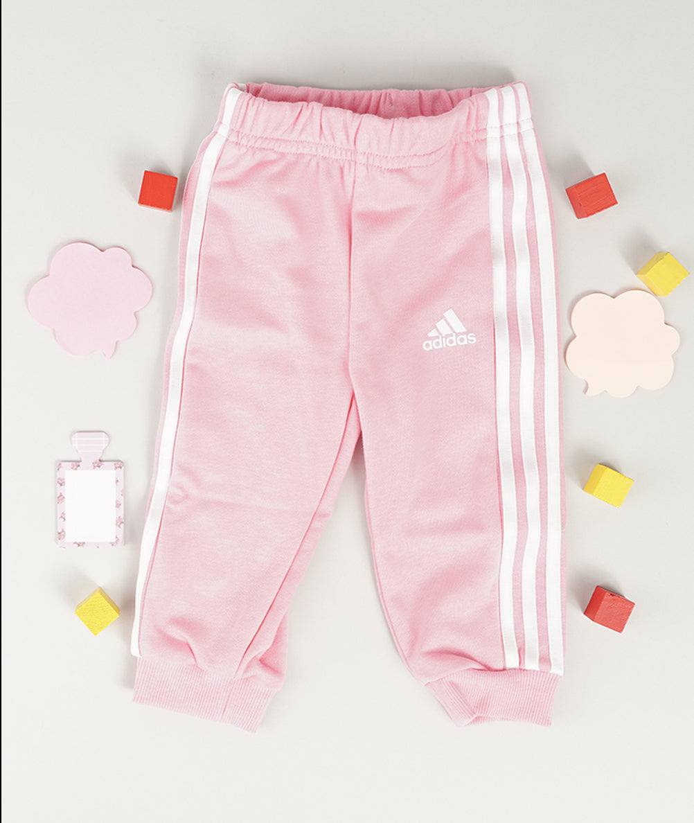 
                  
                    ADIDAS ESSENTIALS
                  
                
