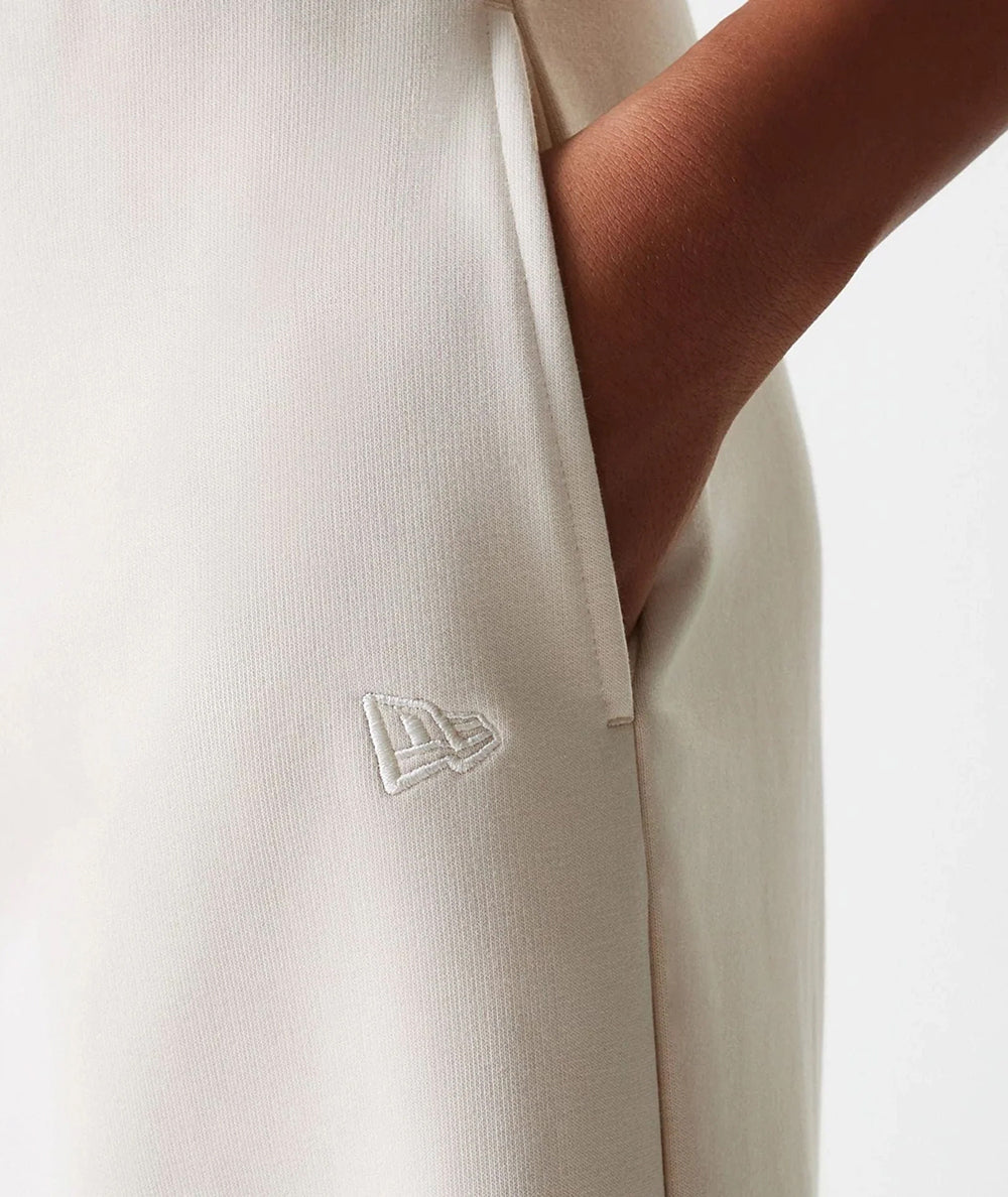 
                  
                    NEW ERA PANTALONI TRACK
                  
                