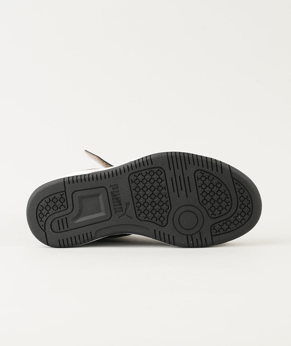 
                  
                    PUMA REBOUND V6
                  
                