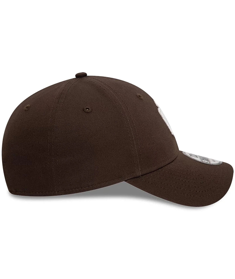 
                  
                    NEW ERA NOS LEAGUE
                  
                