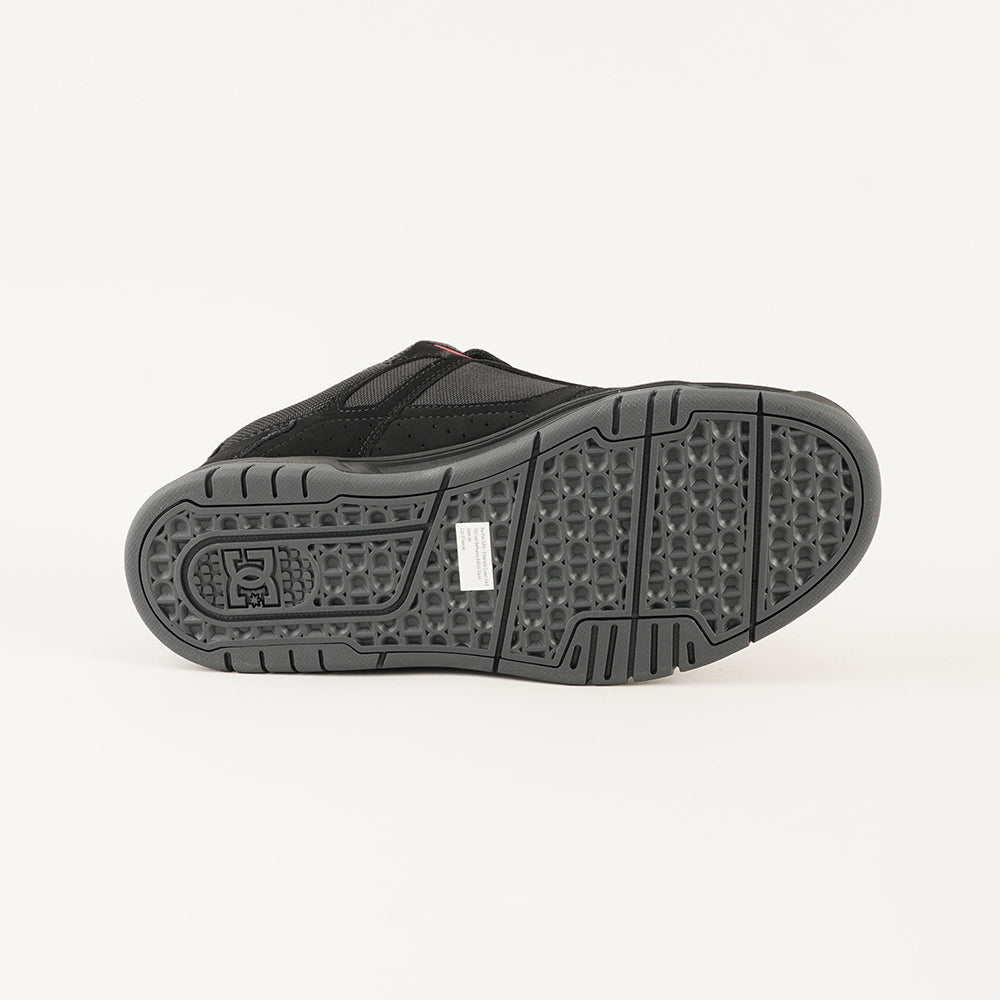 
                  
                    DCSHOECOUSA COURT GRAFFIK
                  
                