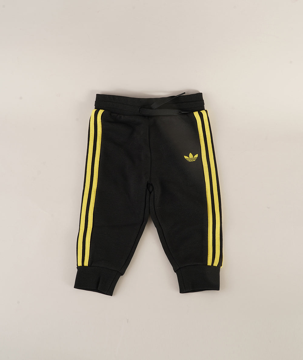 
                  
                    ADIDAS CREW SET
                  
                