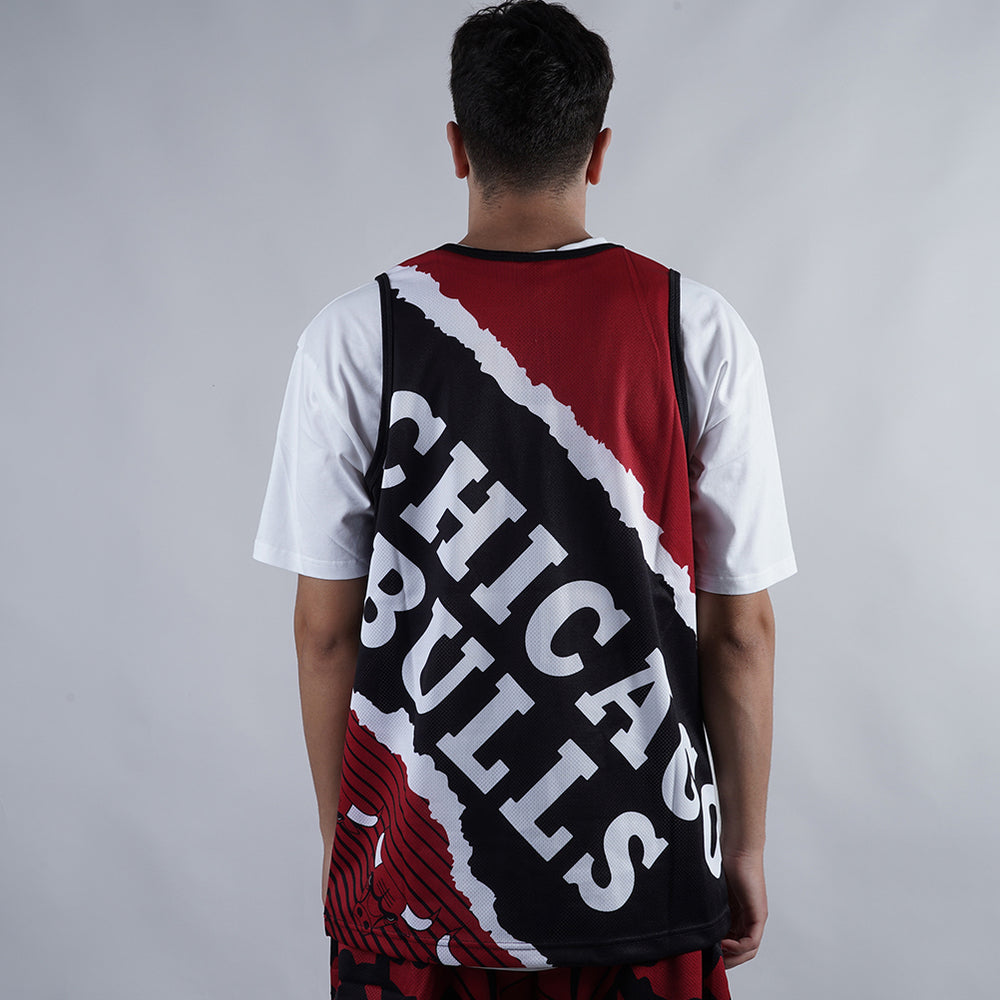 
                  
                    MITCHELL & NESS Jumbotron 2.0 Sublimated Tank Chicago Bulls
                  
                