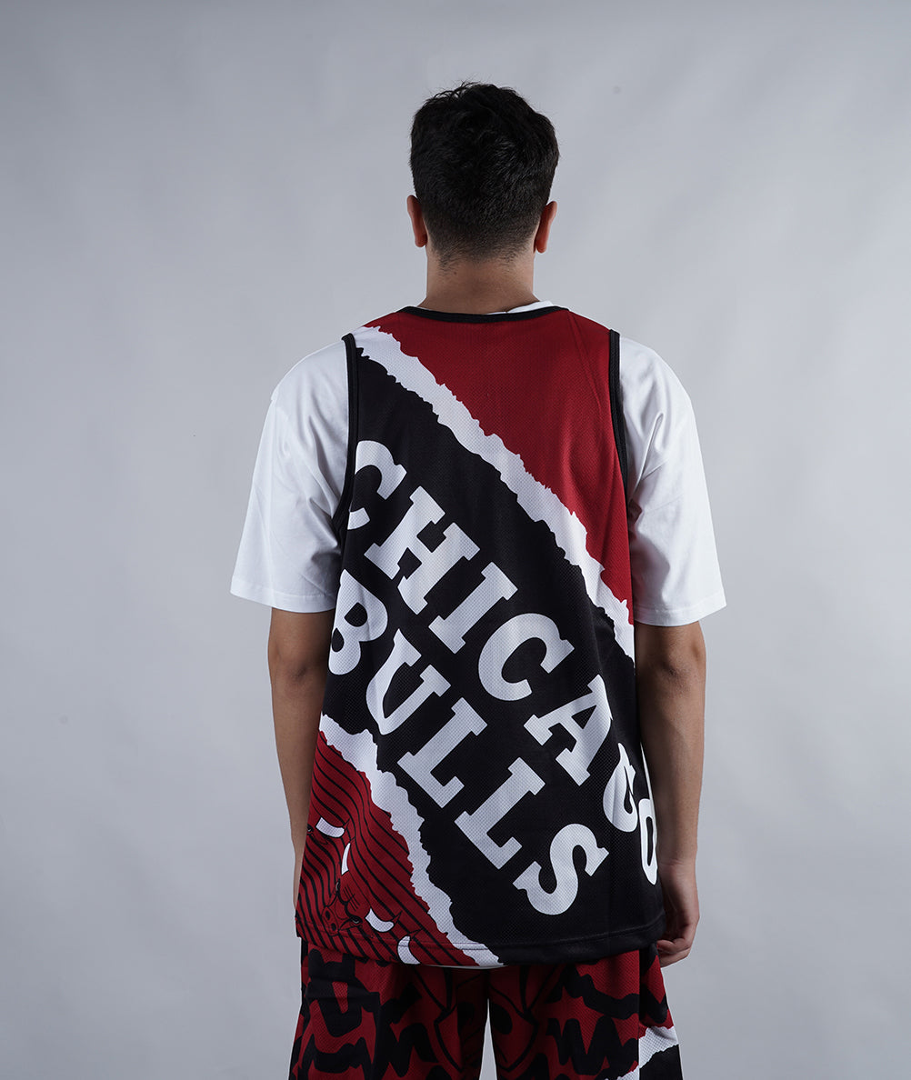 
                  
                    MITCHELL & NESS Jumbotron 2.0 Sublimated Tank Chicago Bulls
                  
                