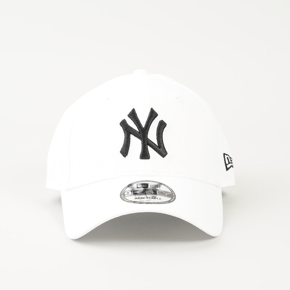 
                  
                    NEW ERA BERRETTO
                  
                