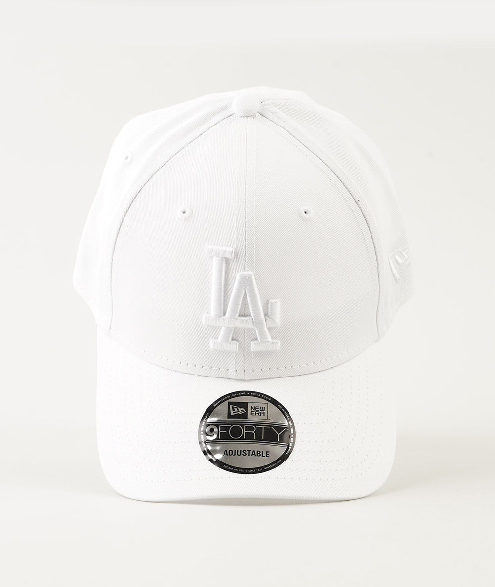 
                  
                    NEW ERA BERRETTO
                  
                