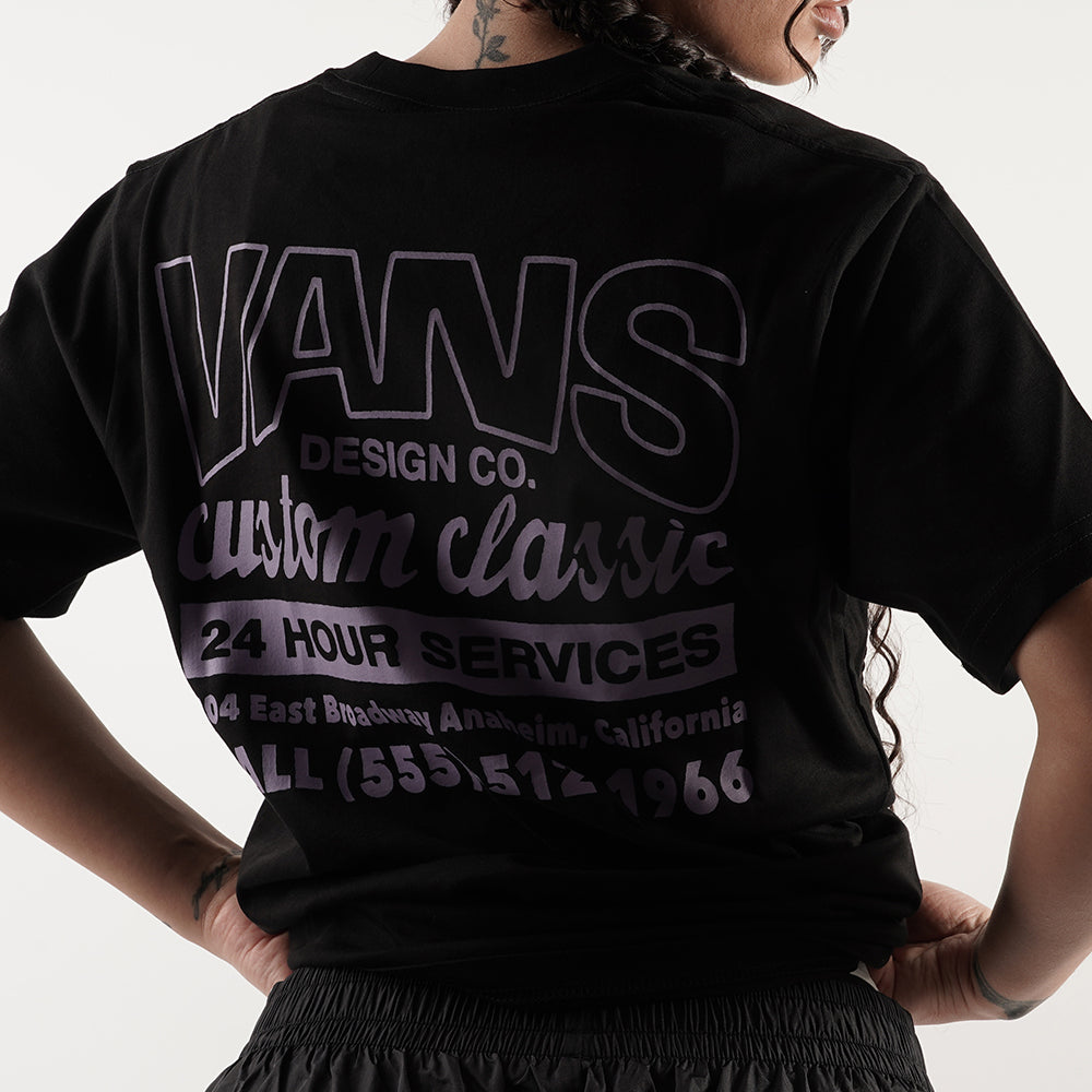 
                  
                    VANS SHOP FRONT SS
                  
                