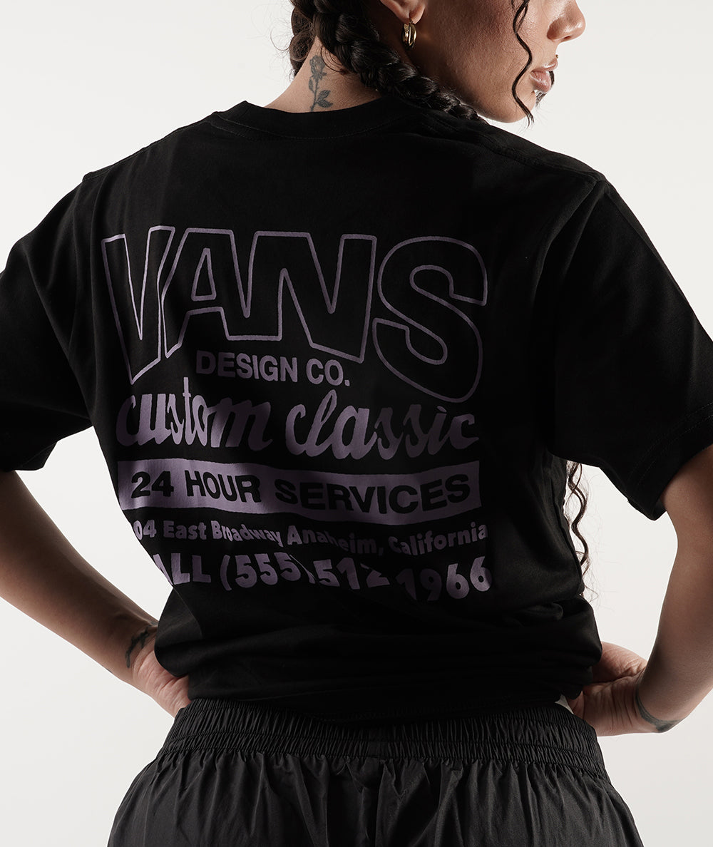 
                  
                    VANS SHOP FRONT SS
                  
                