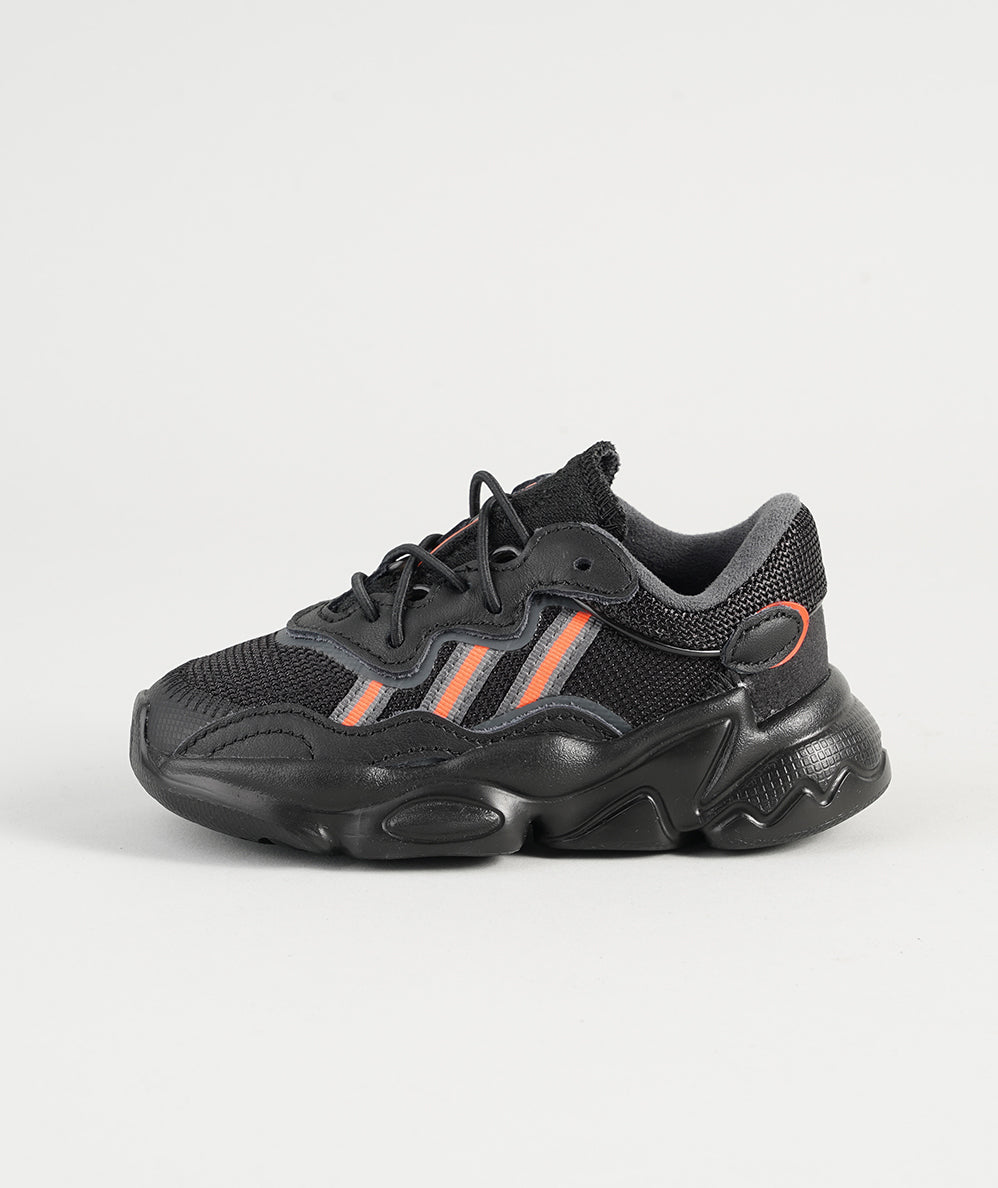 ADIDAS OZWEEGO