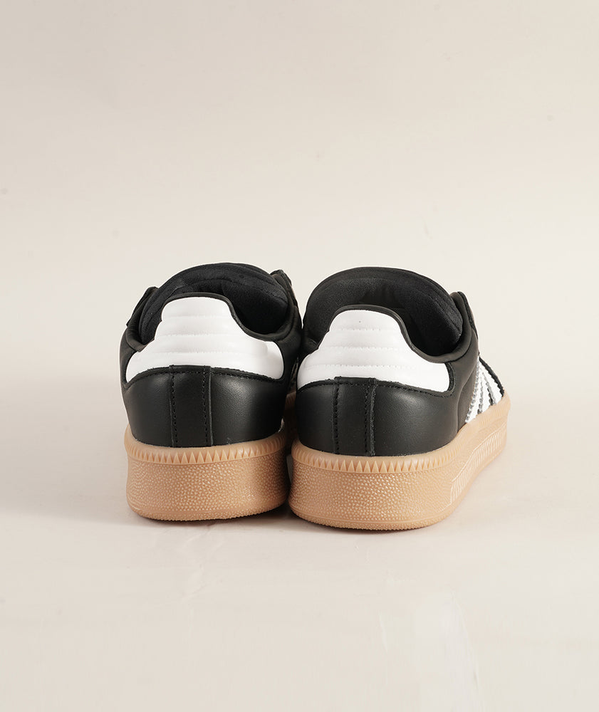 
                  
                    ADIDAS SAMBA XLG
                  
                