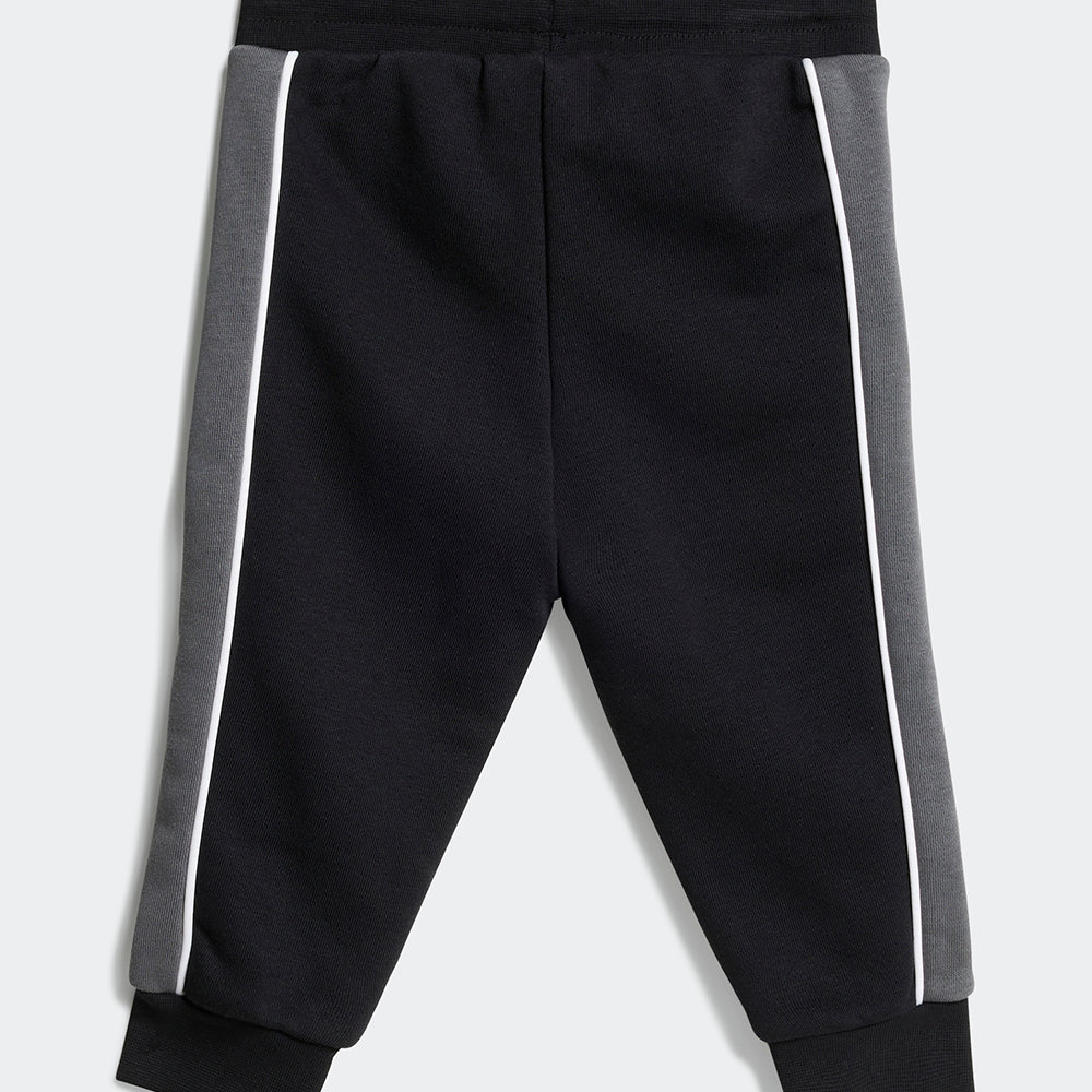 
                  
                    ADIDAS CREW SET
                  
                