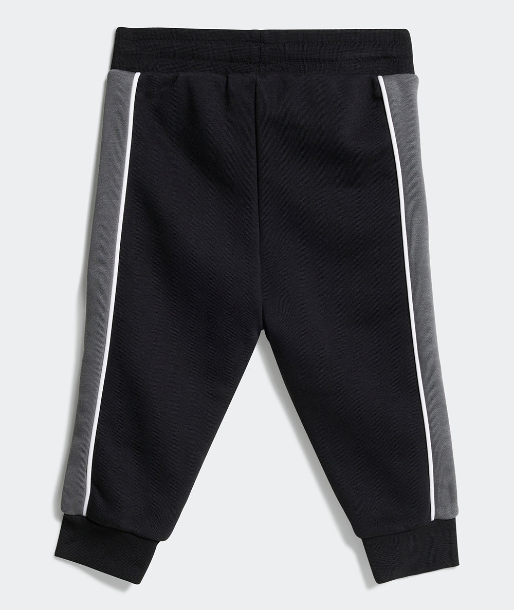 
                  
                    ADIDAS CREW SET
                  
                