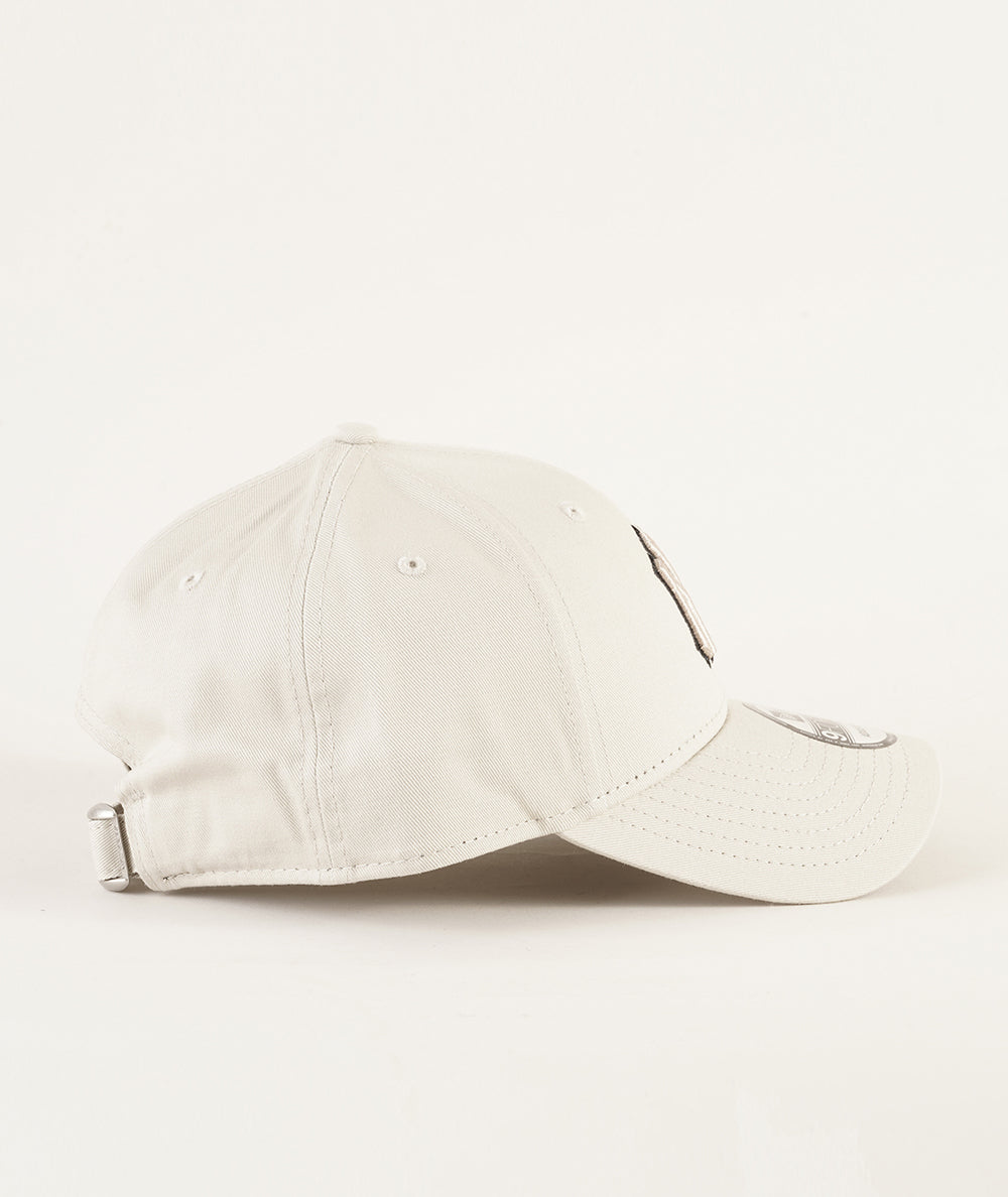 
                  
                    NEW ERA BERRETTO
                  
                