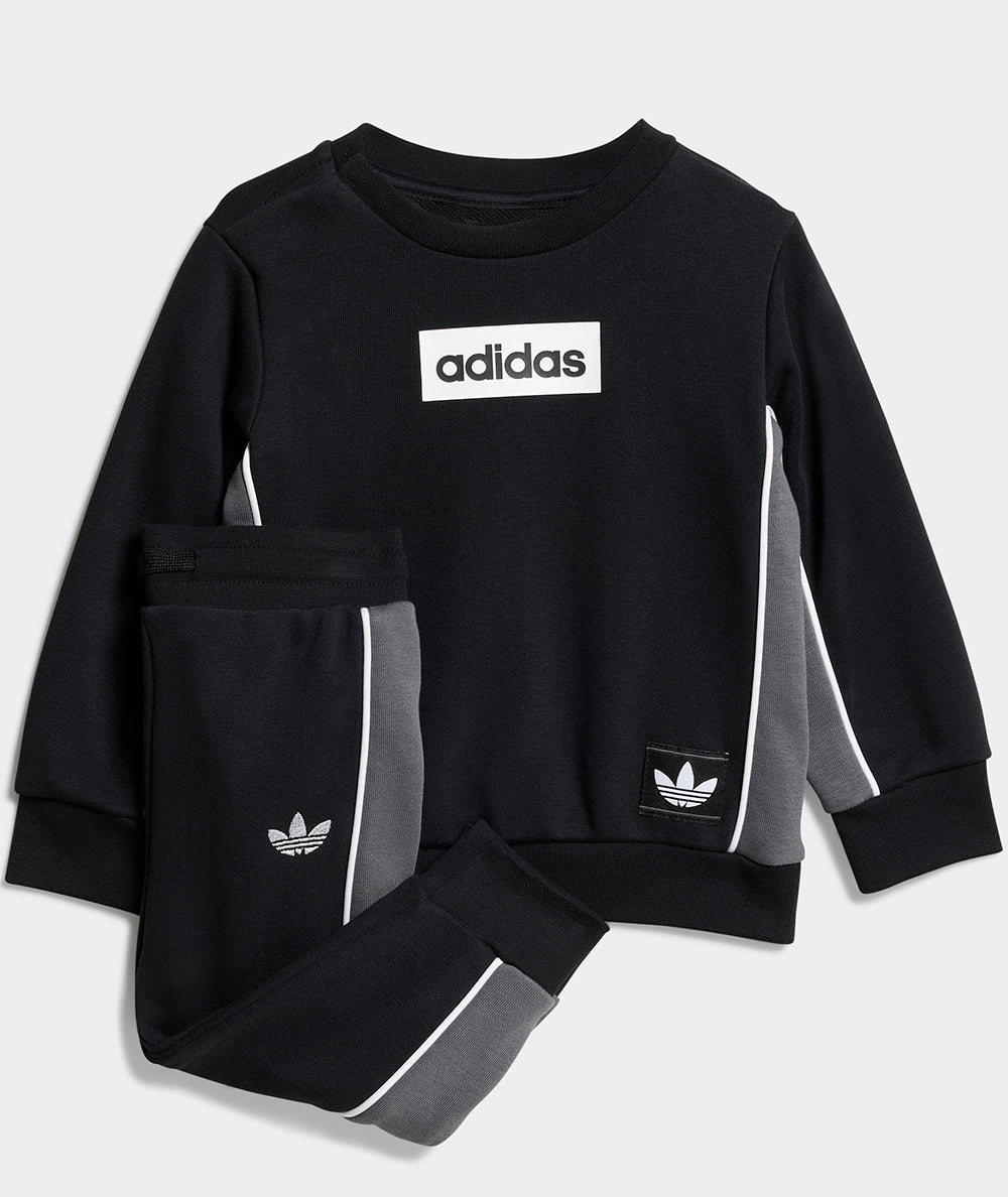 
                  
                    ADIDAS CREW SET
                  
                