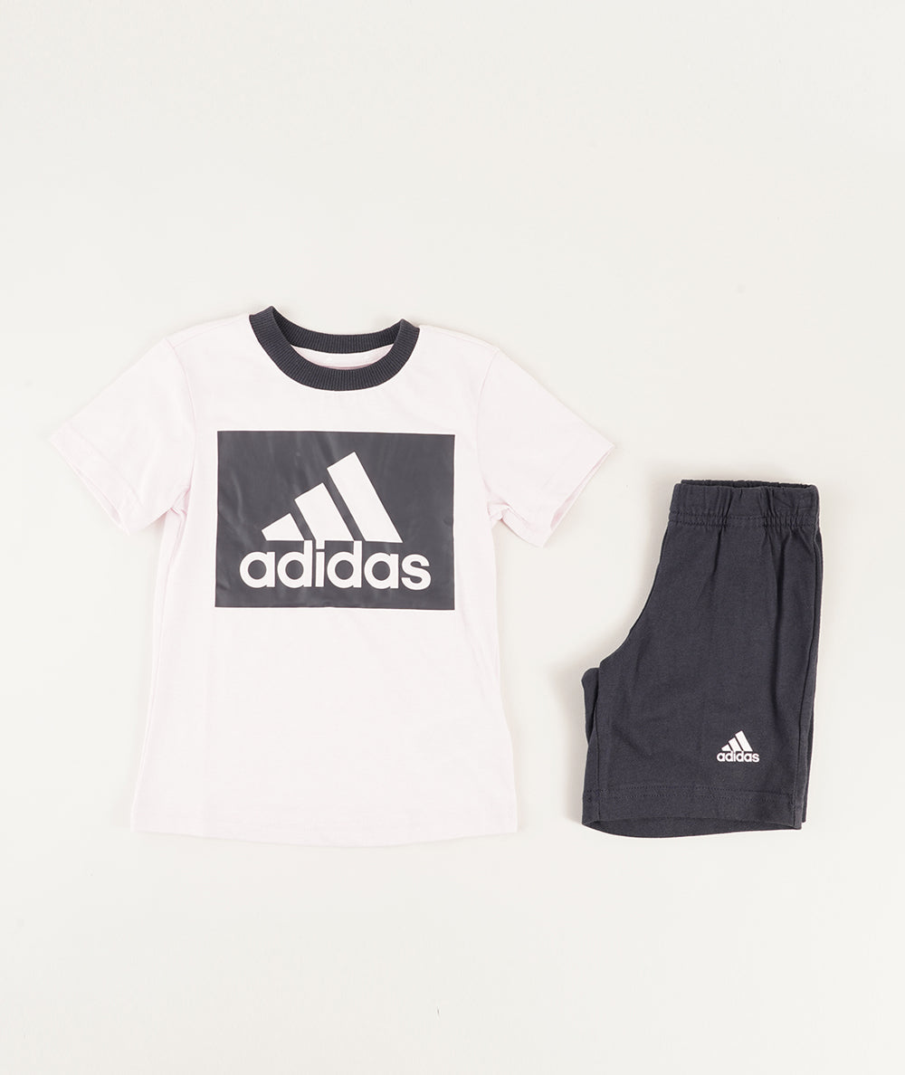 ADIDAS ESSENTIALS