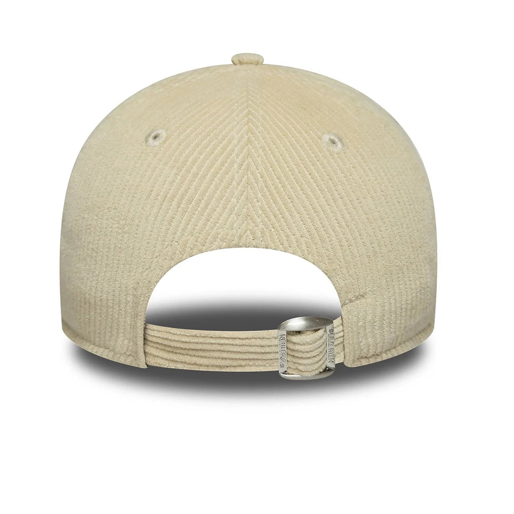 
                  
                    NEW ERA BERRETTO CREAM
                  
                