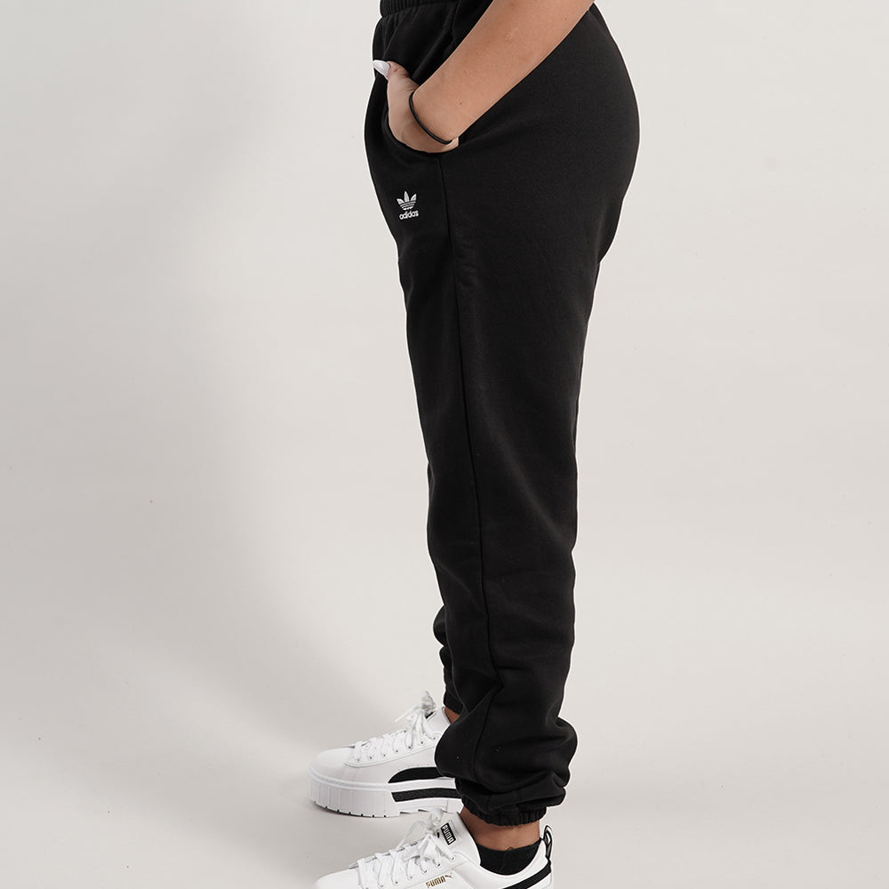 
                  
                    ADIDAS PANTALONI ADICOLOR ESSENTIALS FLEECE JOGGERS
                  
                