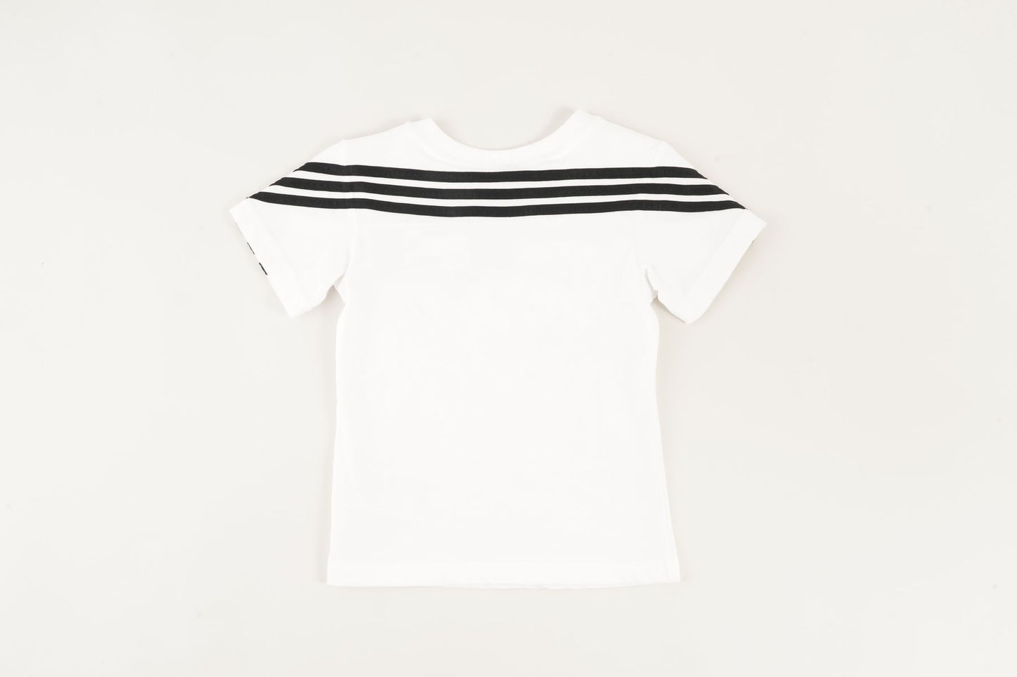 
                  
                    ADIDAS SWEATSHIRT
                  
                