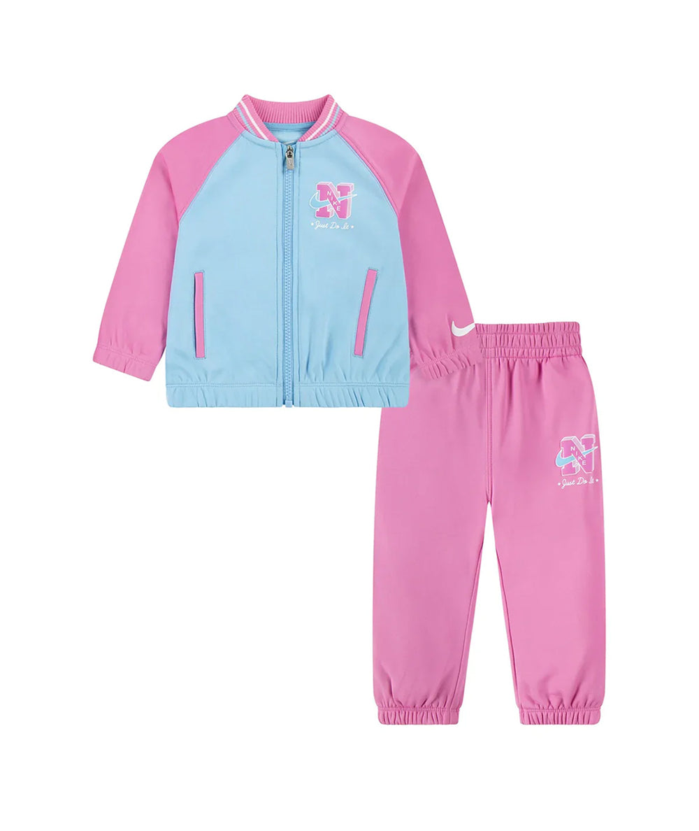 NIKE SWOOSH ESSENTIALS