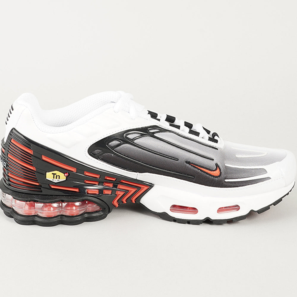 
                  
                    NIKE AIR MAX PLUS III
                  
                