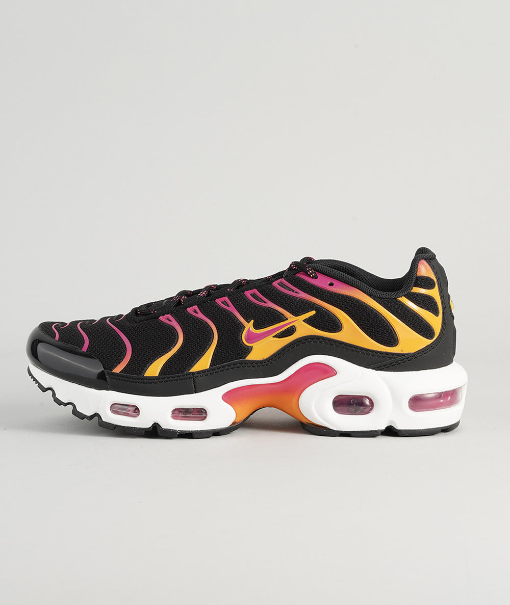 NIKE AIR MAX PLUS