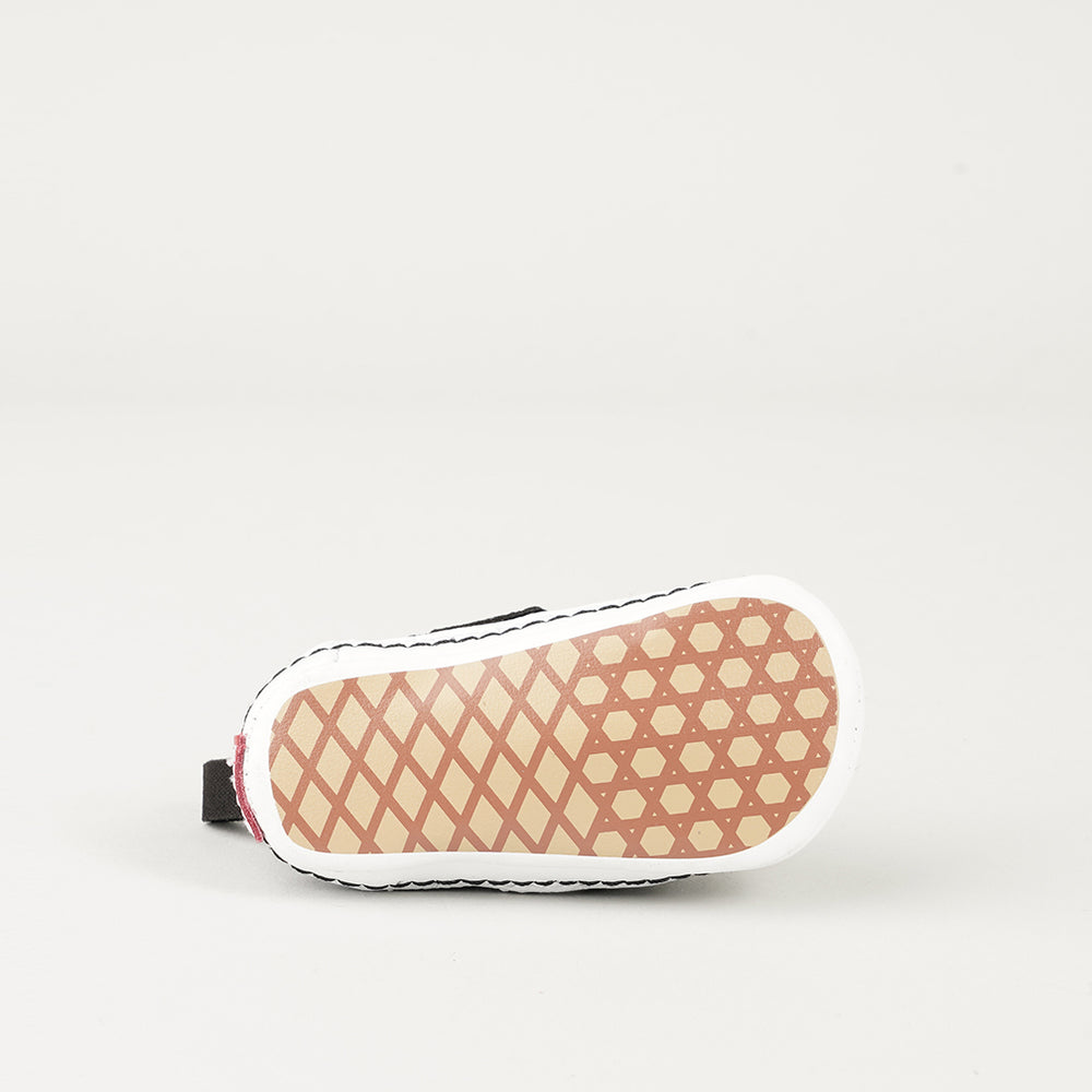 
                  
                    VANS SLIP-ON V
                  
                