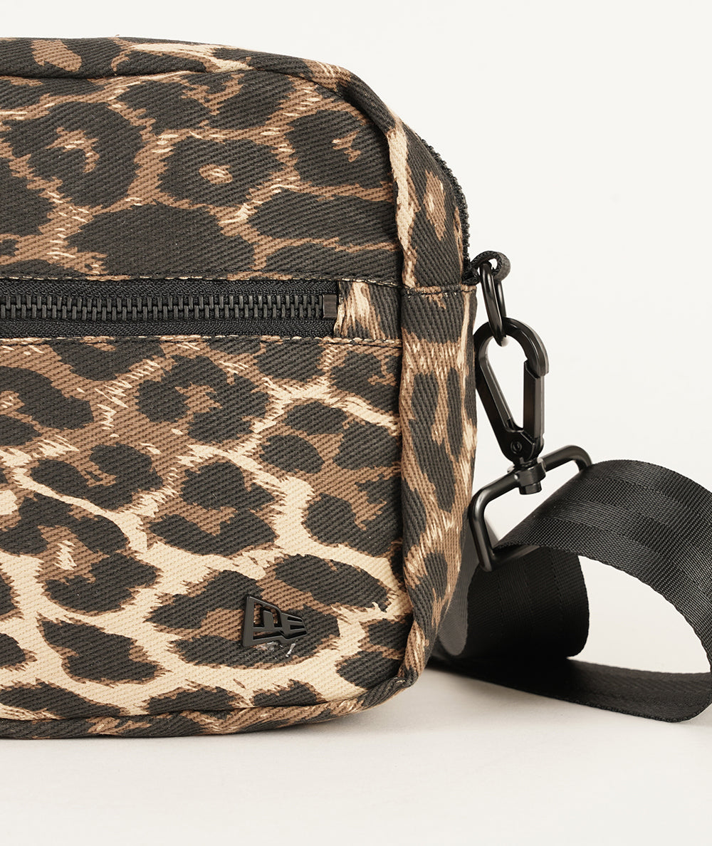 
                  
                    NEW ERA LEOPARD CANVAS
                  
                