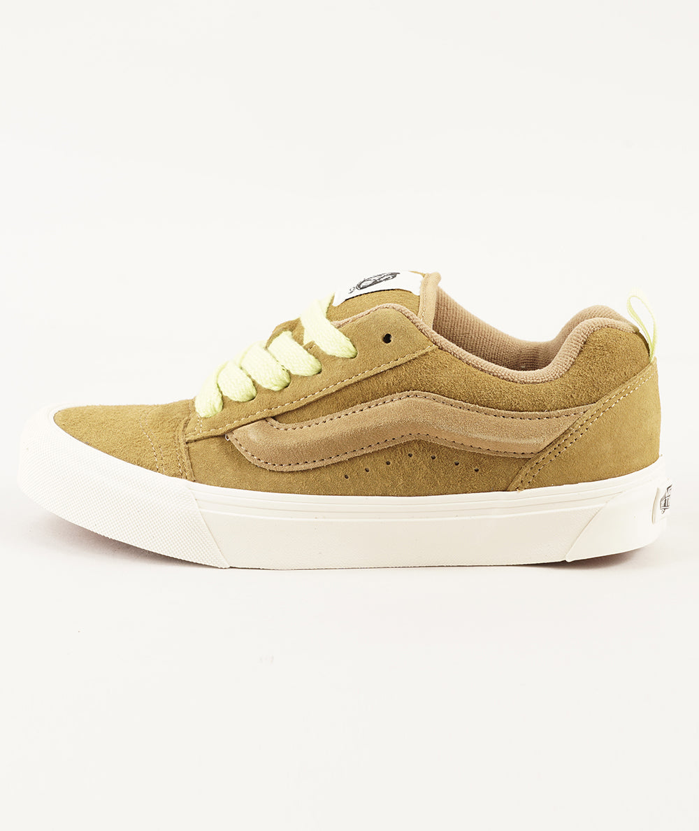 
                  
                    VANS KNU SKOOL
                  
                