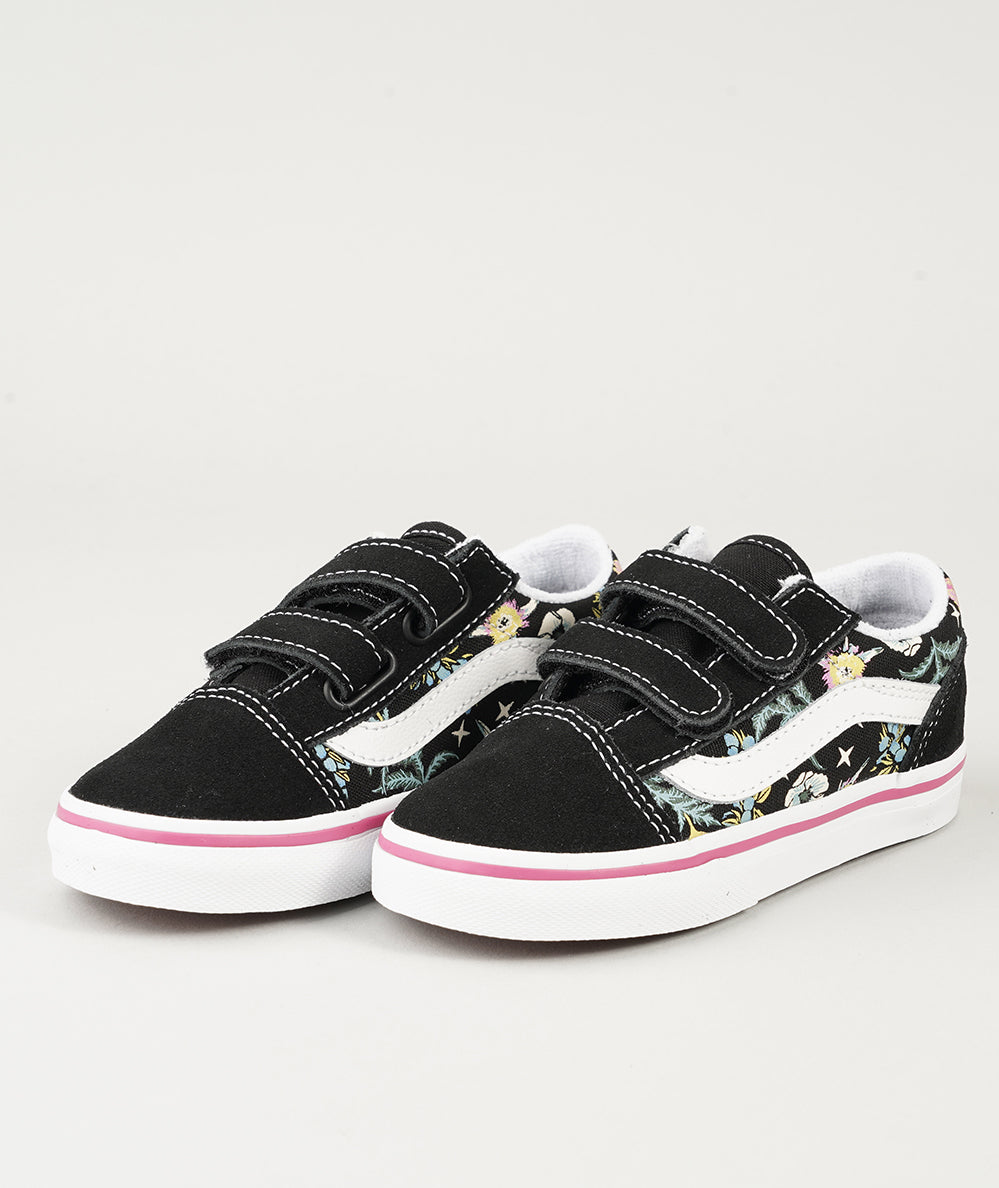 
                  
                    VANS OLD SKOOL
                  
                