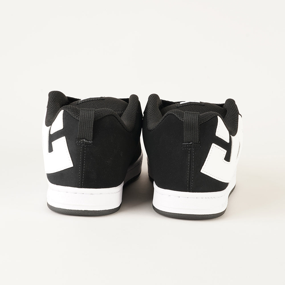 
                  
                    DCSHOECOUSA COURT GRAFFIK
                  
                