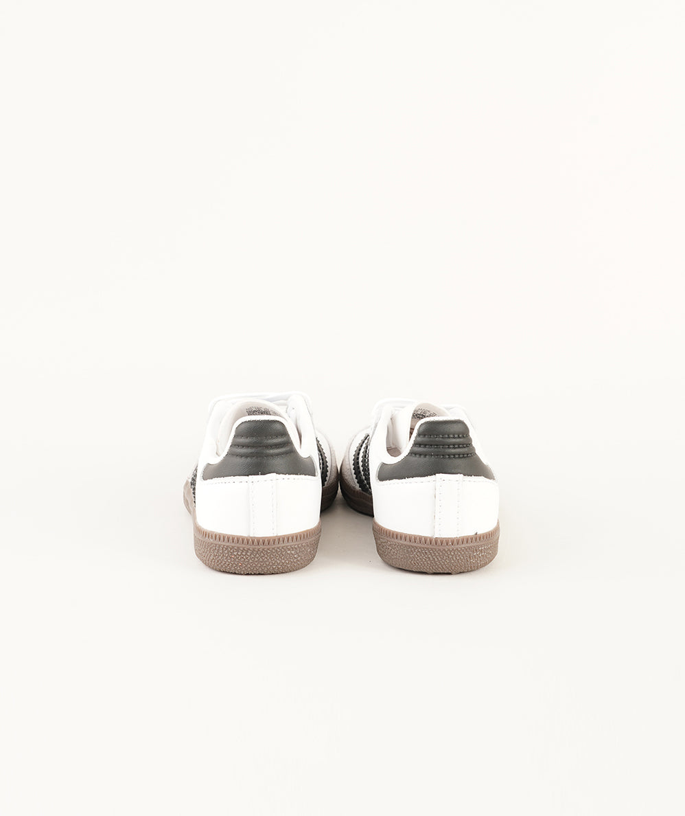 
                  
                    ADIDAS SAMBA
                  
                