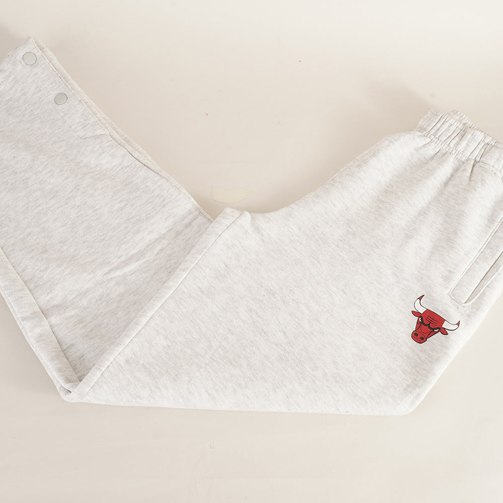 
                  
                    NBA PANTALONI NBA
                  
                
