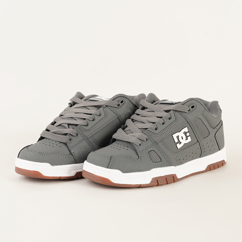 
                  
                    DCSHOECOUSA COURT GRAFFIK
                  
                