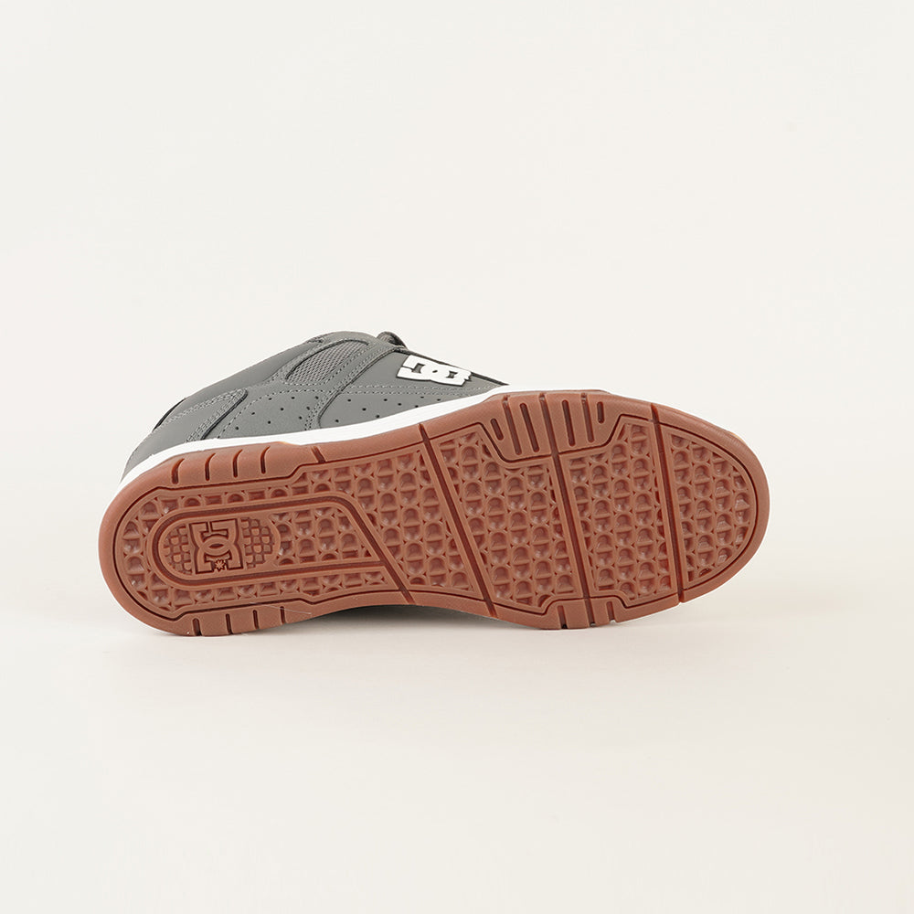 
                  
                    DCSHOECOUSA COURT GRAFFIK
                  
                